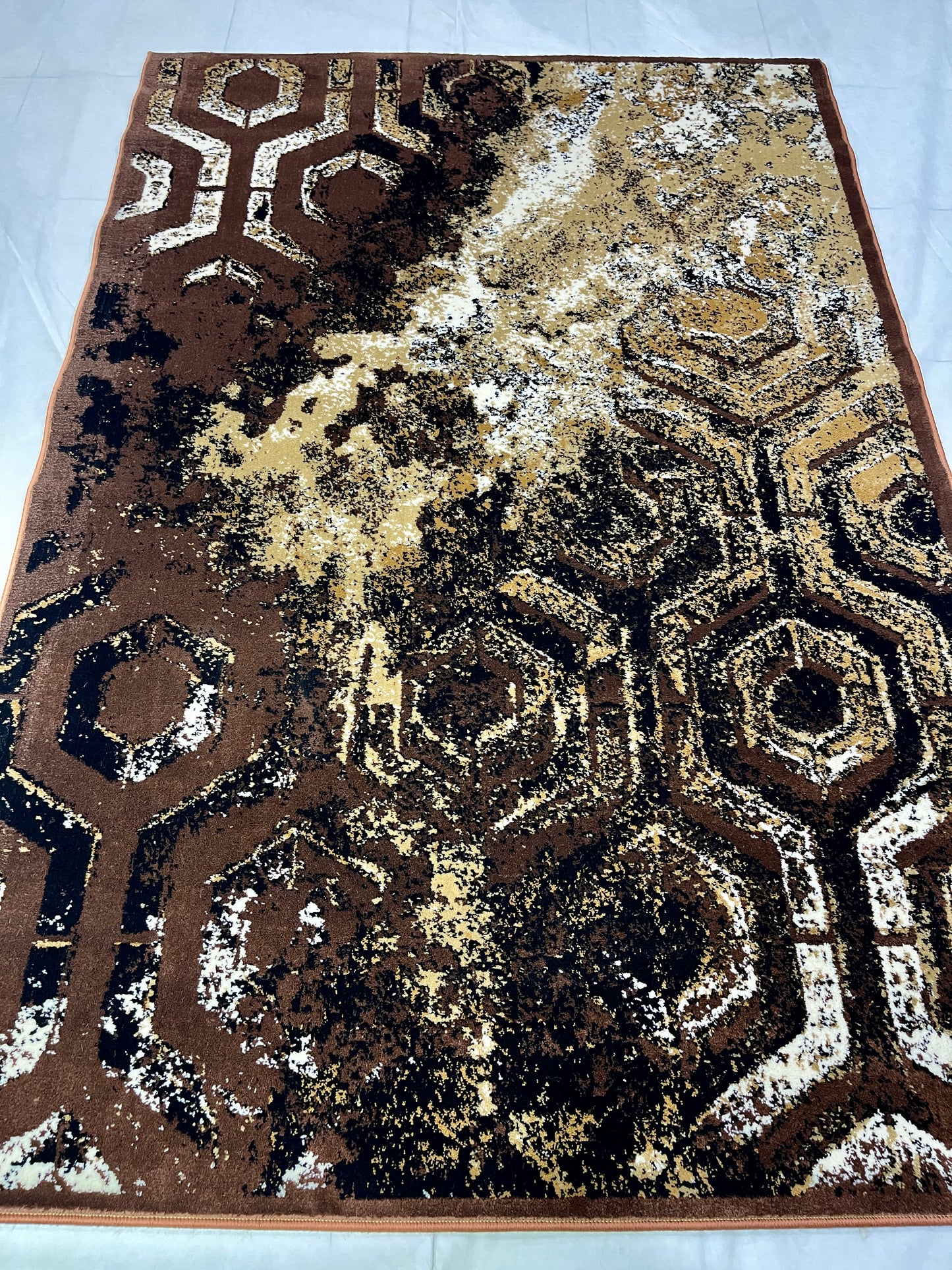 Modern  Polypropylene woven Rug.
Article-521-Brown