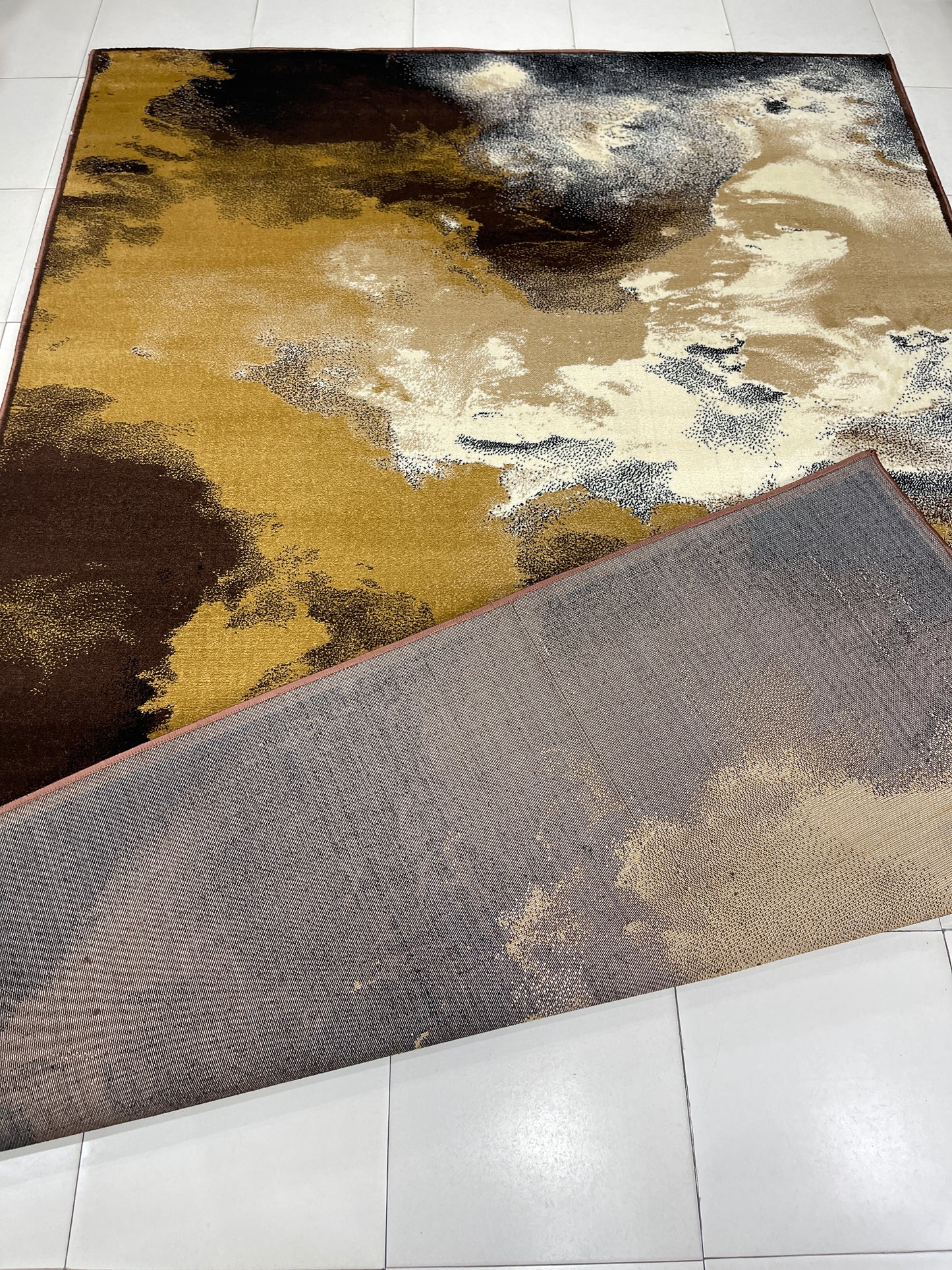Modern polypropylene Rug,back woven(Article-423-Brown)
Size : 6.6 ft width x 9.6 ft length (200cm x 290cm)