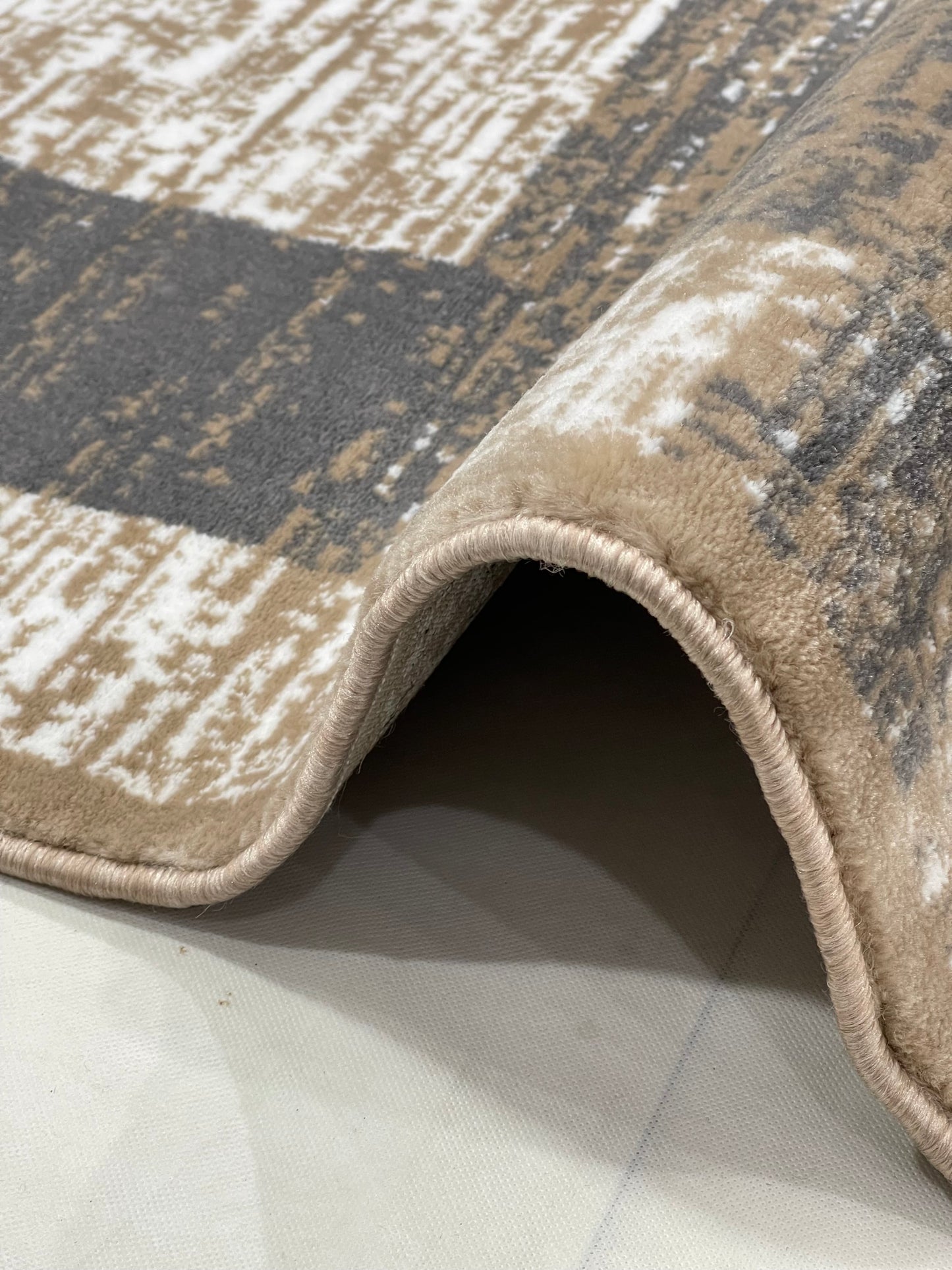 Persian polypropylene Rug,back woven(Article-23-Mink)
Size: 6.6 ft width x 9.6 ft length (200cm x 290cm)