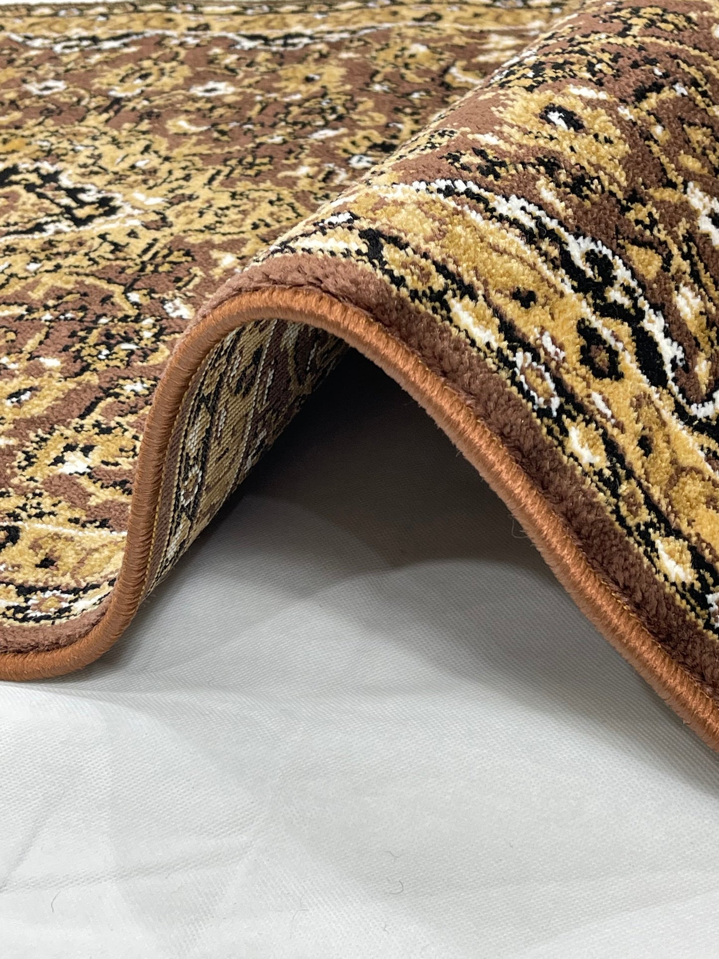 Brown Persian Polypropylene Woven Rug.
 Size : 2.6 ft width x 6.6 ft length
 (80 cm x 200cm)