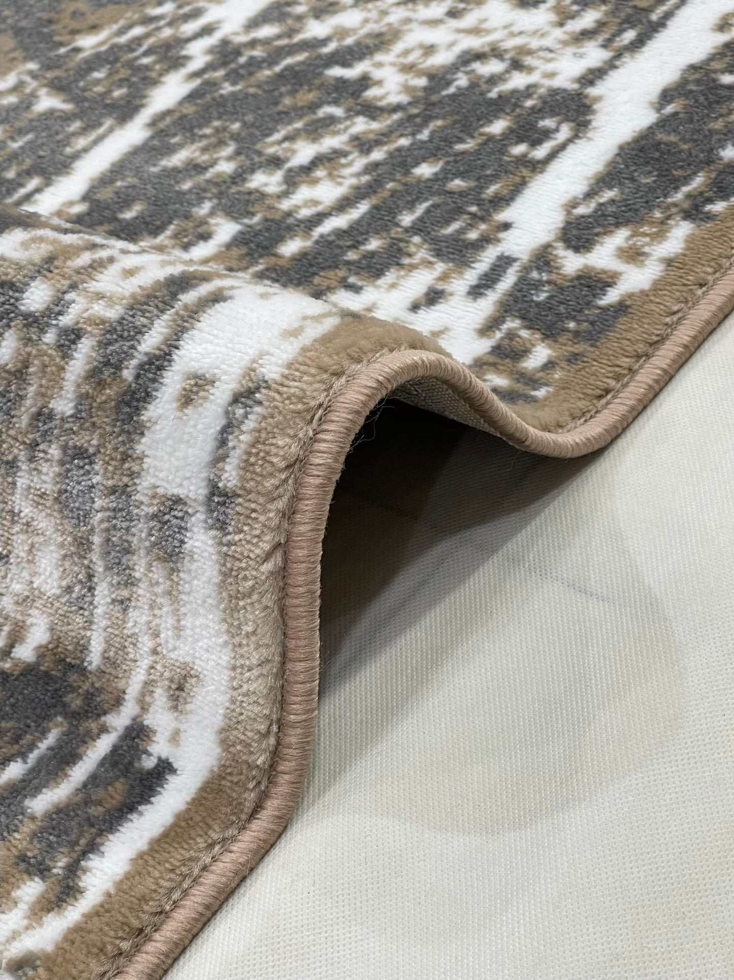 Modern polypropylene Rug,back woven(Article-1999-Mink)
Size : 5ft width  x 7.3ft length (150cm x 220cm)