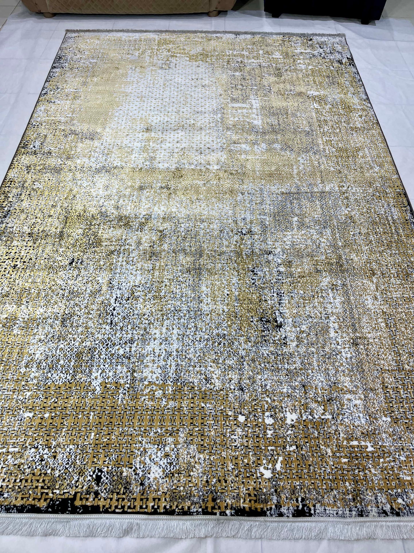 Irani Vintage Woven Rug.
 Article -2016-Grey , Yellow
Size: 6.6 ft width x 9.6 ft length (200cm x 290cm)