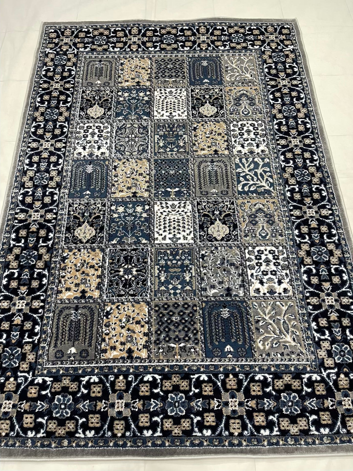 Persian Polypropylene Rug,back woven(Article-28-Grey)
Size : 5ft width  x 7.3ft length (150cm x 220cm)
