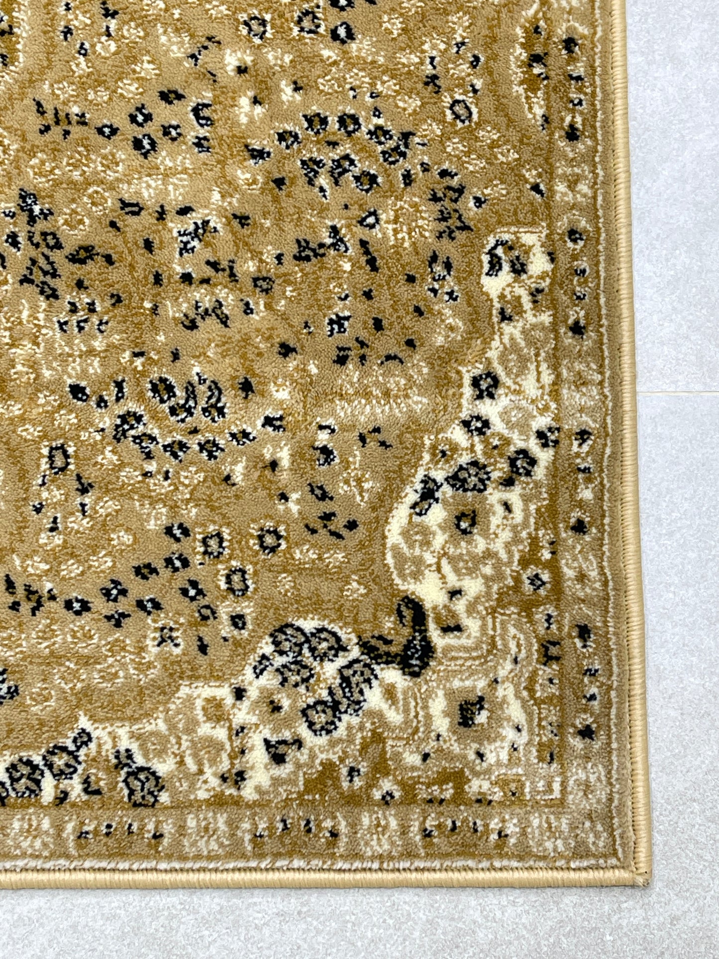 Beige Persian Polypropylene Woven Rug.
 Size : 2.6 ft width x 6.6 ft length
 (80 cm x 200cm)