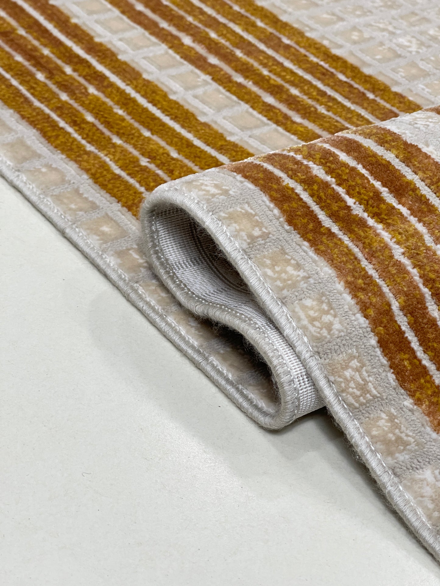 Irani viscose Rug , Woven Back
Article-301-Rust
Size : 3 ft width x 5 ft length (100 cm x 150cm)