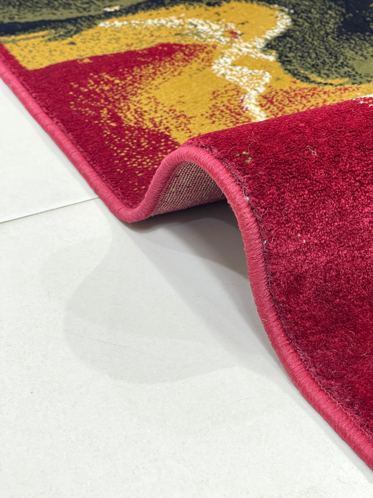 Modern polypropylene Rug,back woven
(Article-567-Red)