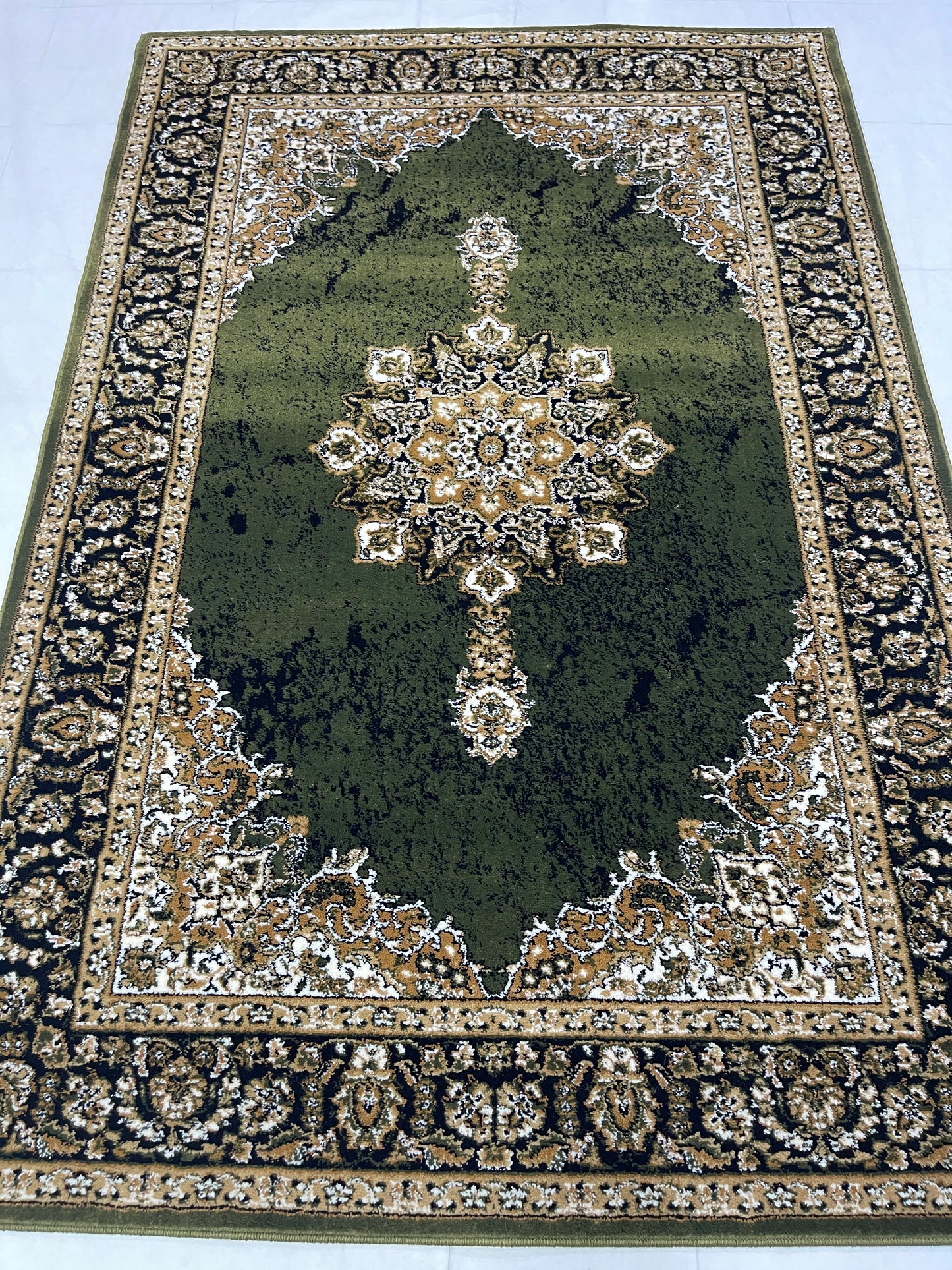 Persian Polypropylene Rug,back woven(Article-45-Green)
Size : 5ft width  x 7.3ft length (150cm x 220cm)