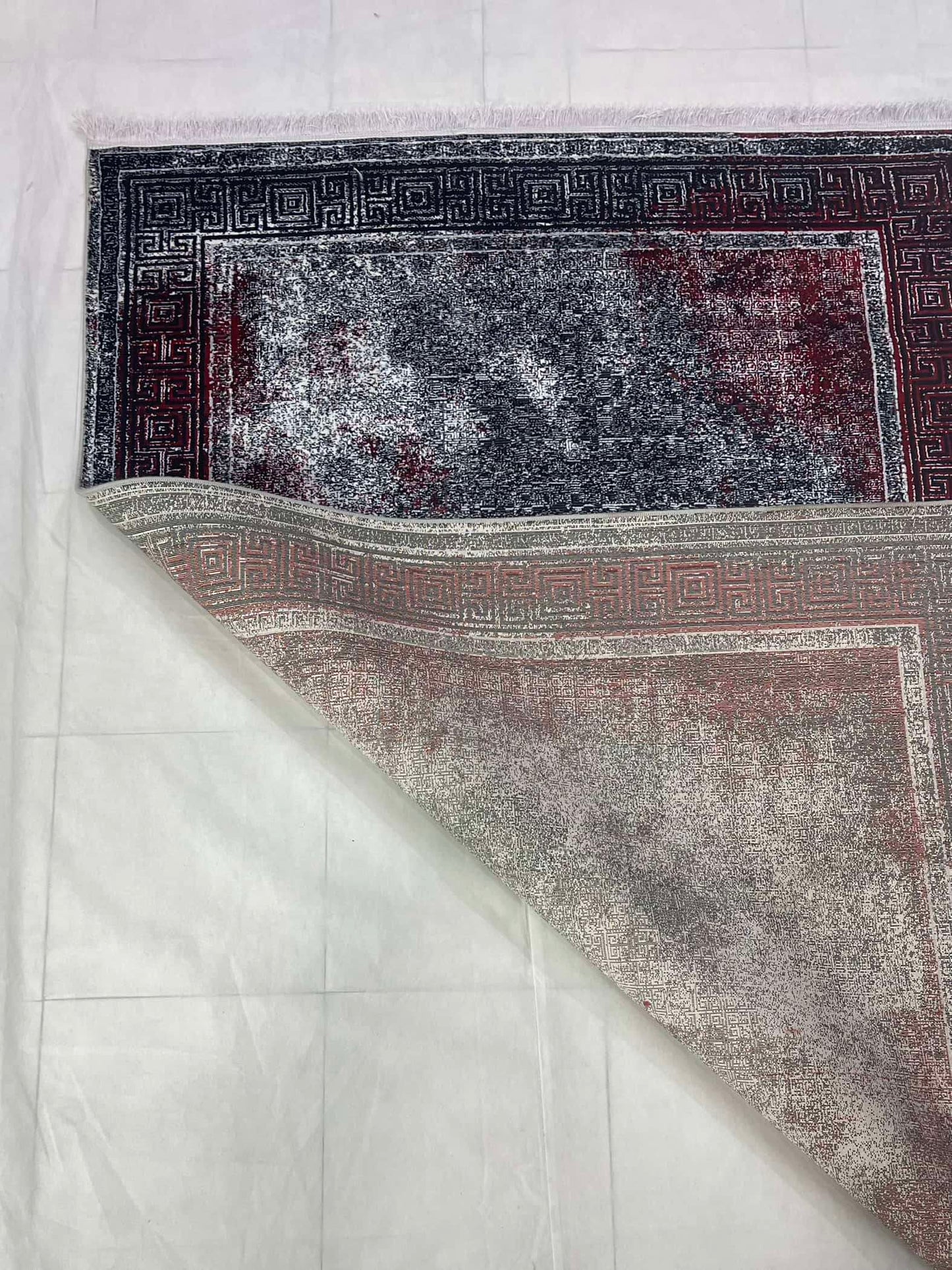 Turkish Top Quality Silk.(Article-1046-Grey , Red)
Size : 5ft width  x 7.3ft length (150cm x 220cm)