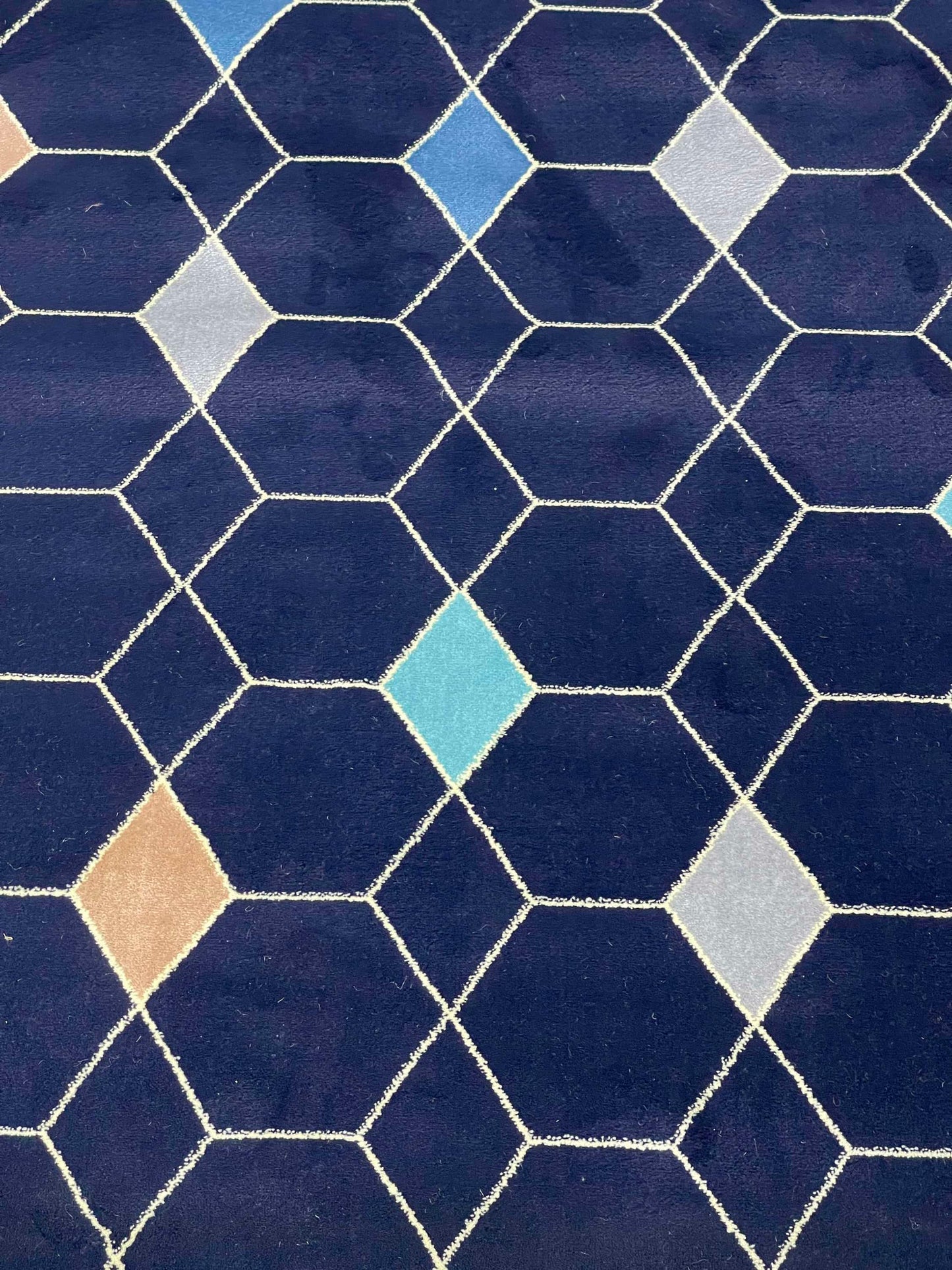 Modern  Polypropylene Rug,back woven(Article-1021-blue)
Size : 5ft width  x 7.3ft length (150cm x 220cm)