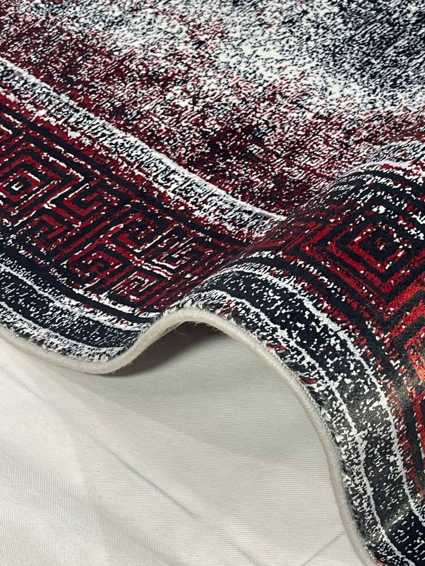 Turkish Top Quality Silk.(Article-1046-Grey , Red)
Size : 5ft width  x 7.3ft length (150cm x 220cm)