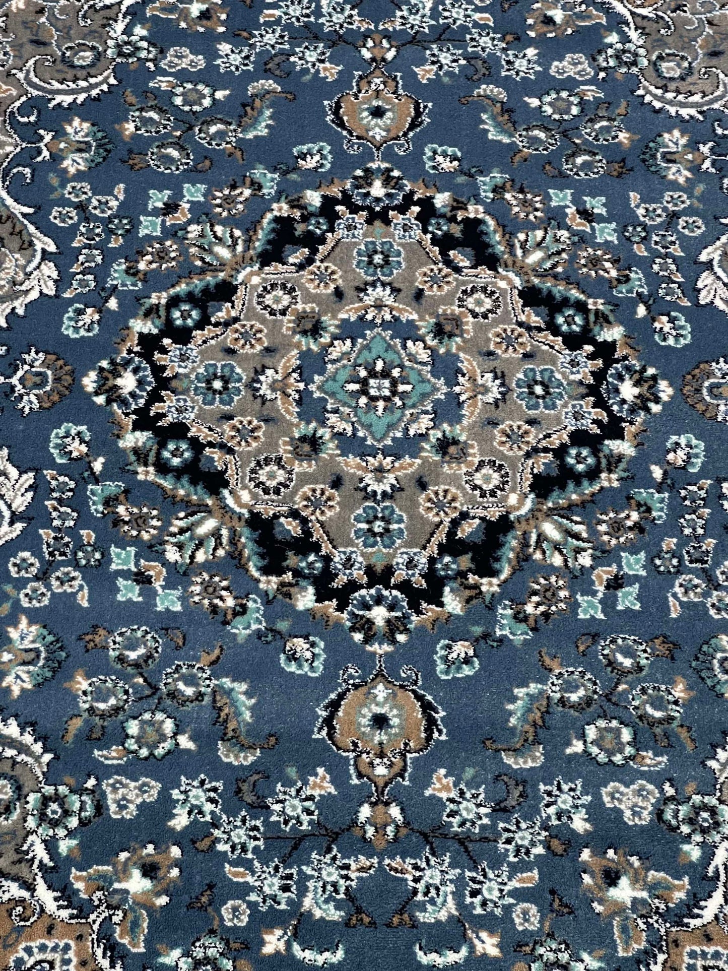 Persian  polypropylene Rug,back woven(Article-1078-Blue)
Size : 6.6 ft width x 9.6 ft length (200cm x 290cm)