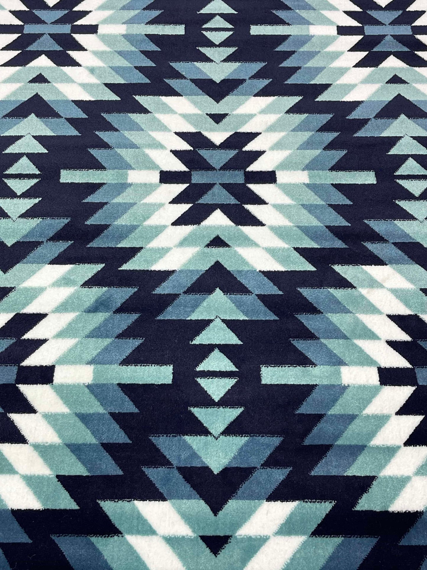 Modern polypropylene Rug,back woven(Article-1223-Blue)
Size : 4 Ft width x 5.6 Ft length ( 120 cm x 170 cm)