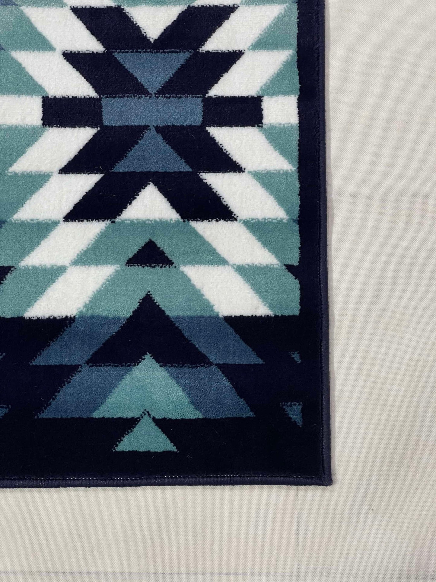 Modern polypropylene Rug,back woven(Article-1223-Blue)
Size : 4 Ft width x 5.6 Ft length ( 120 cm x 170 cm)