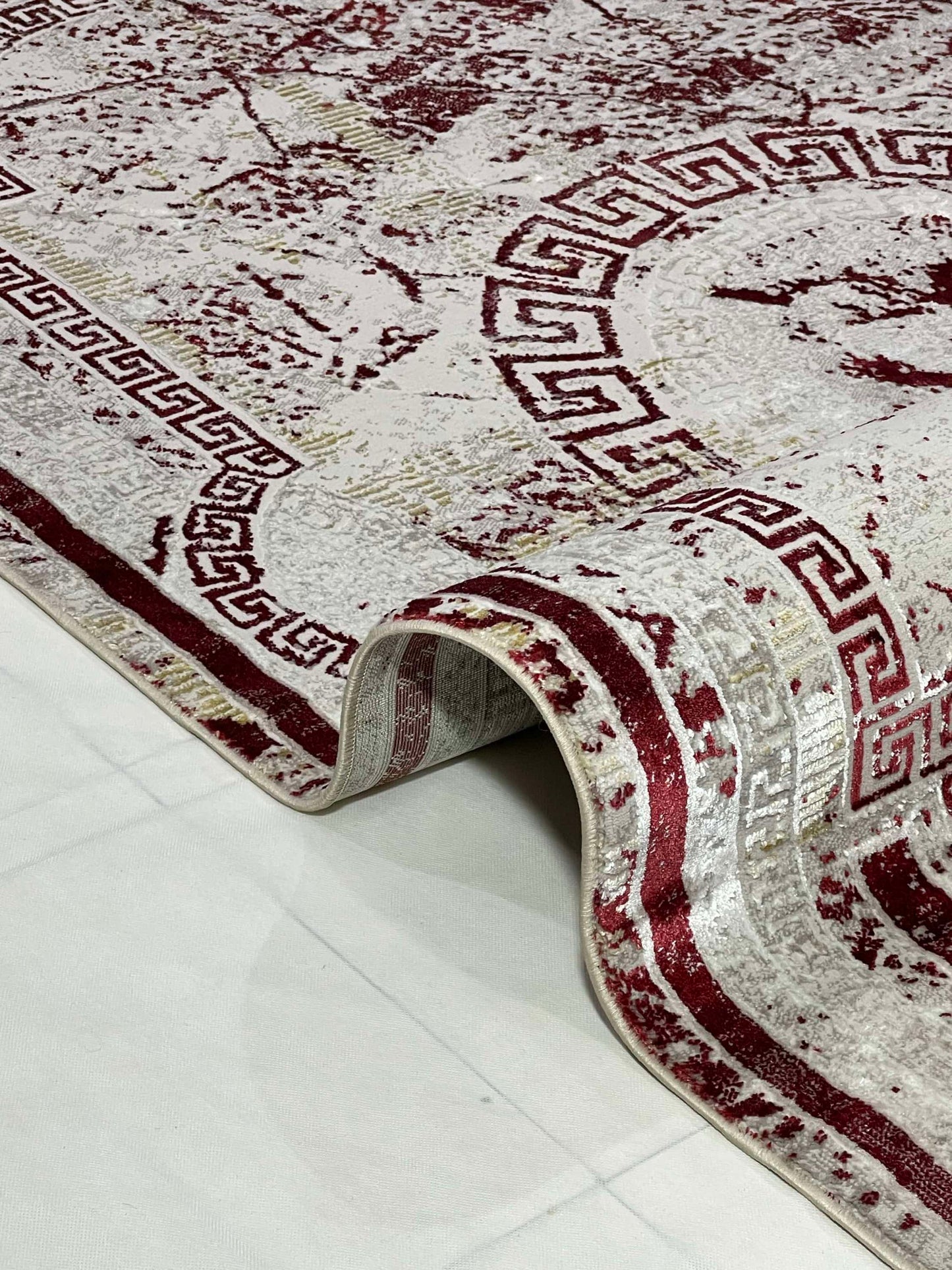 Turkish Silk Woven Rug.
Article-671-Red