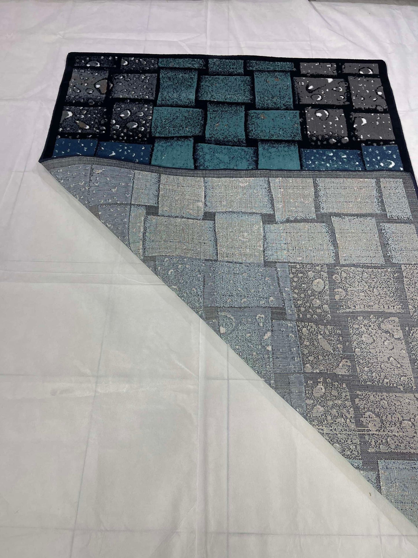 Modern polypropylene Rug,back woven
(Article-1627-Blue)