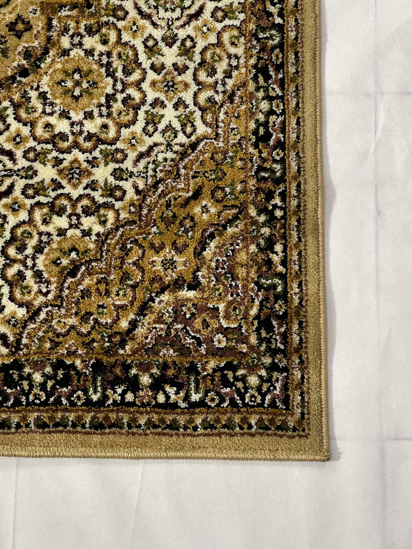 Persian  Polypropylene Woven Rug.
 Size : 2.6 ft width x 6.3 ft length
 (80 cm x 200cm)